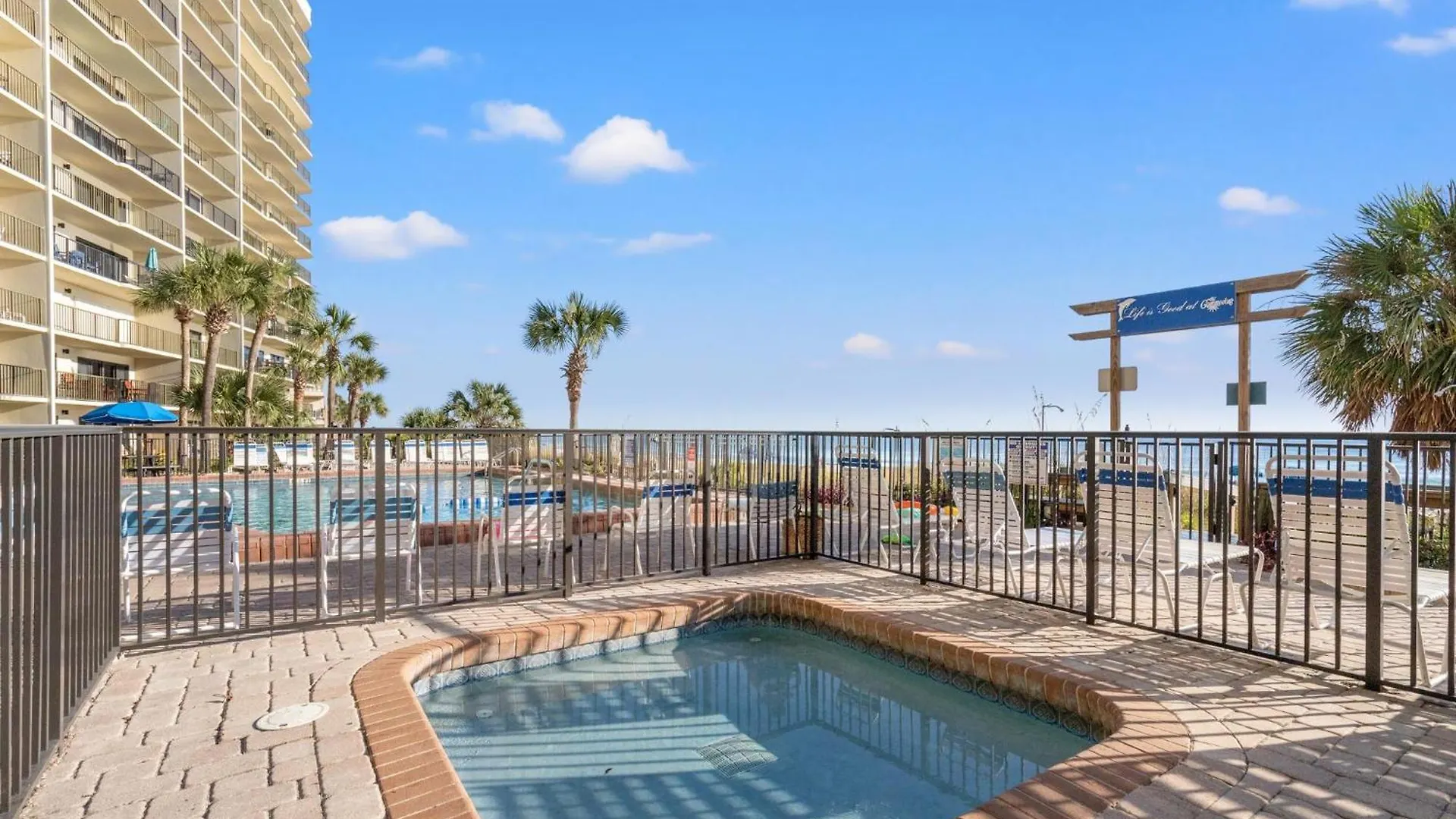 Commodore E13 Studio Panama City Beach