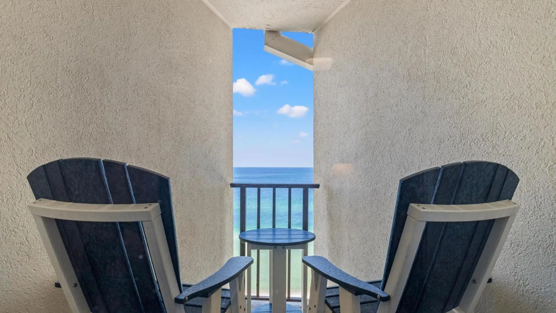 Commodore E13 Studio Panama City Beach United States